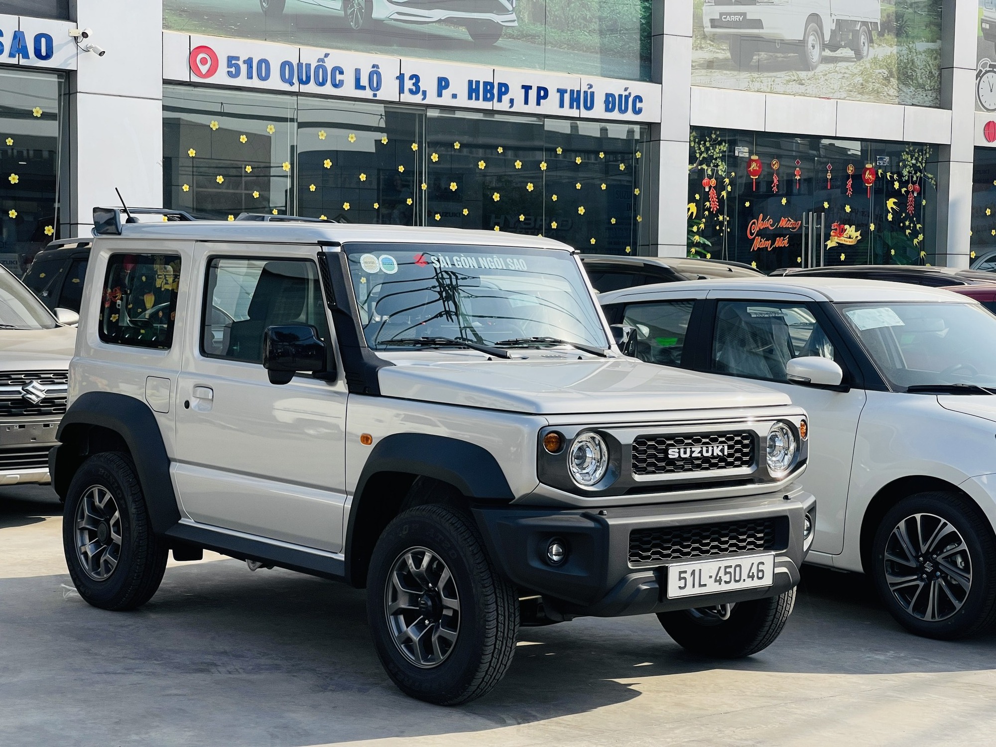 Lô Suzuki Jimny 2024 ồ ạt về đại lý trước ra mắt, sales báo rao ngay, ‘loạn’ giá, cao nhất gần 850 triệu đồng- Ảnh 4.