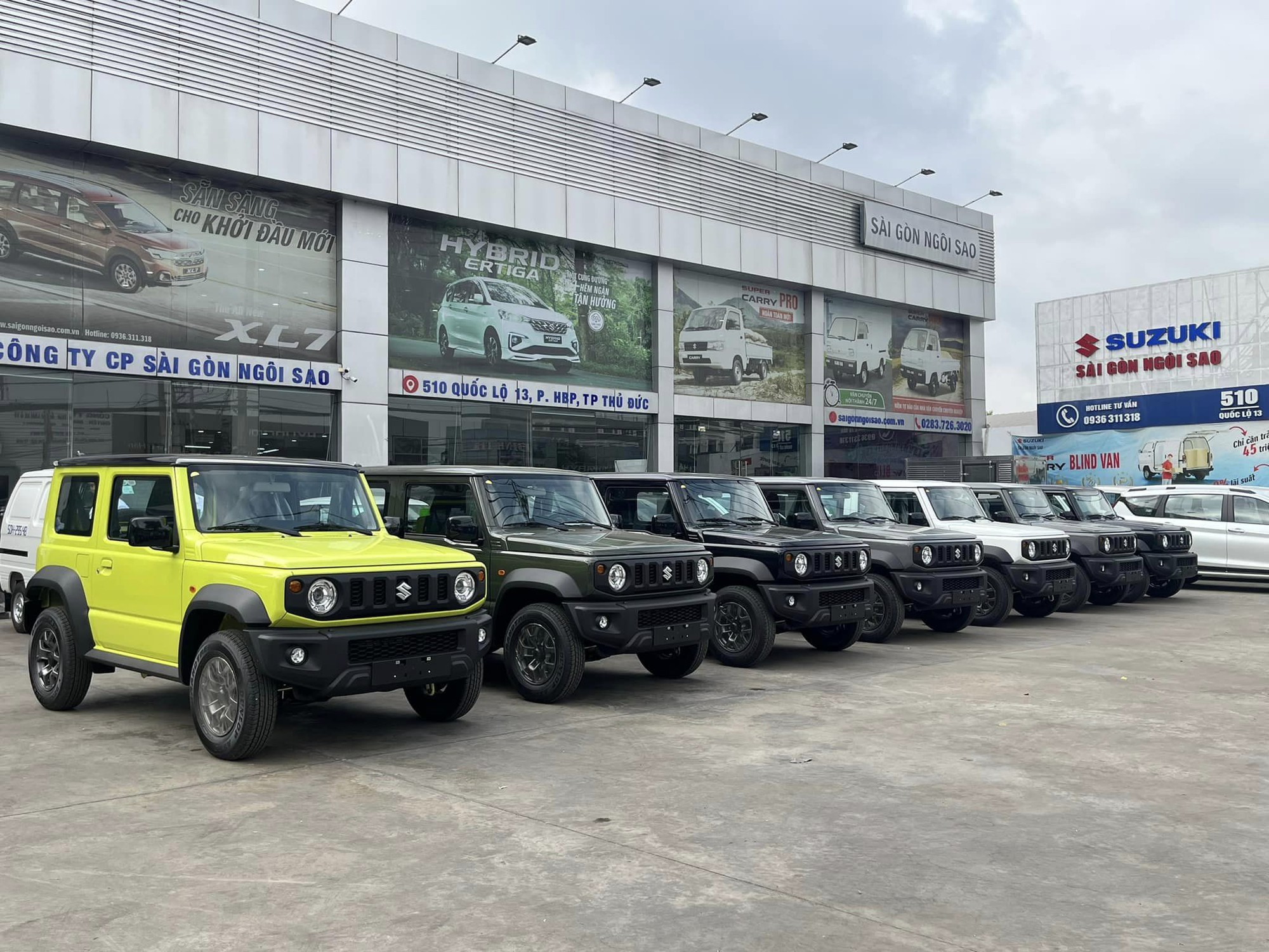 Lô Suzuki Jimny 2024 ồ ạt về đại lý trước ra mắt, sales báo rao ngay, ‘loạn’ giá, cao nhất gần 850 triệu đồng- Ảnh 2.