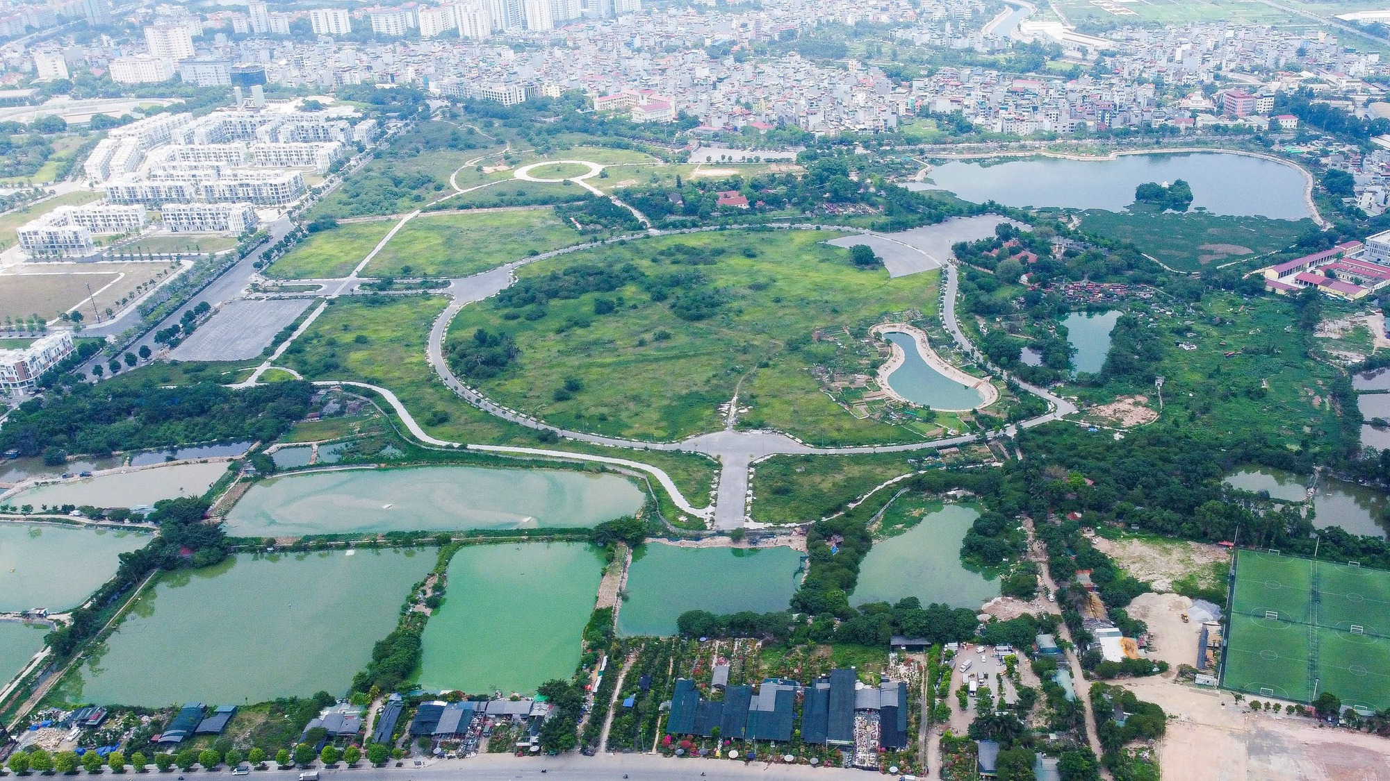Hiện trạng các công viên chậm tiến độ ở Hà Nội- Ảnh 9.