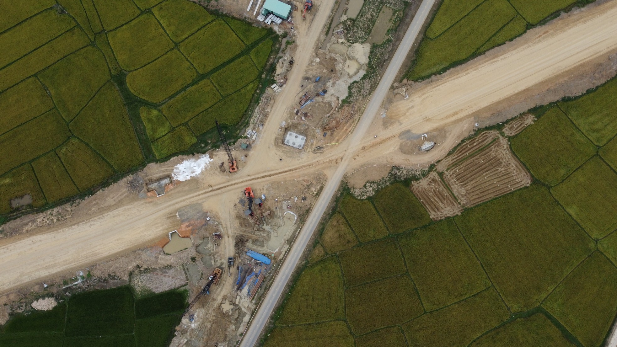 Hình hài đường cao tốc Khánh Hòa - Buôn Ma Thuột hơn 5.600 tỷ đồng- Ảnh 8.