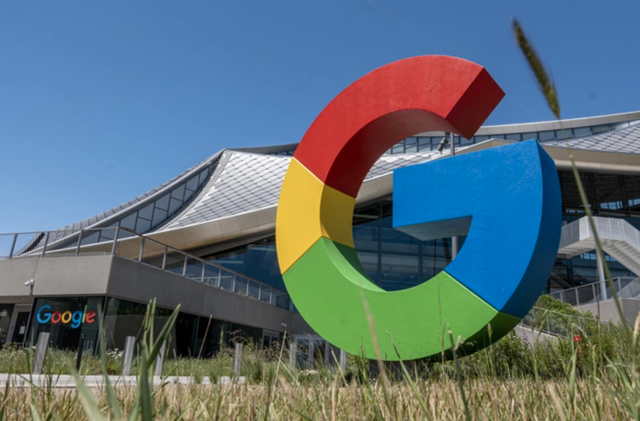 Google khó vượt qua cái bóng chính mình: 80% doanh thu vẫn đến theo cách ‘lạc hậu’, không có sản phẩm thành công, CEO Pichai bị chê không còn phù hợp- Ảnh 1.