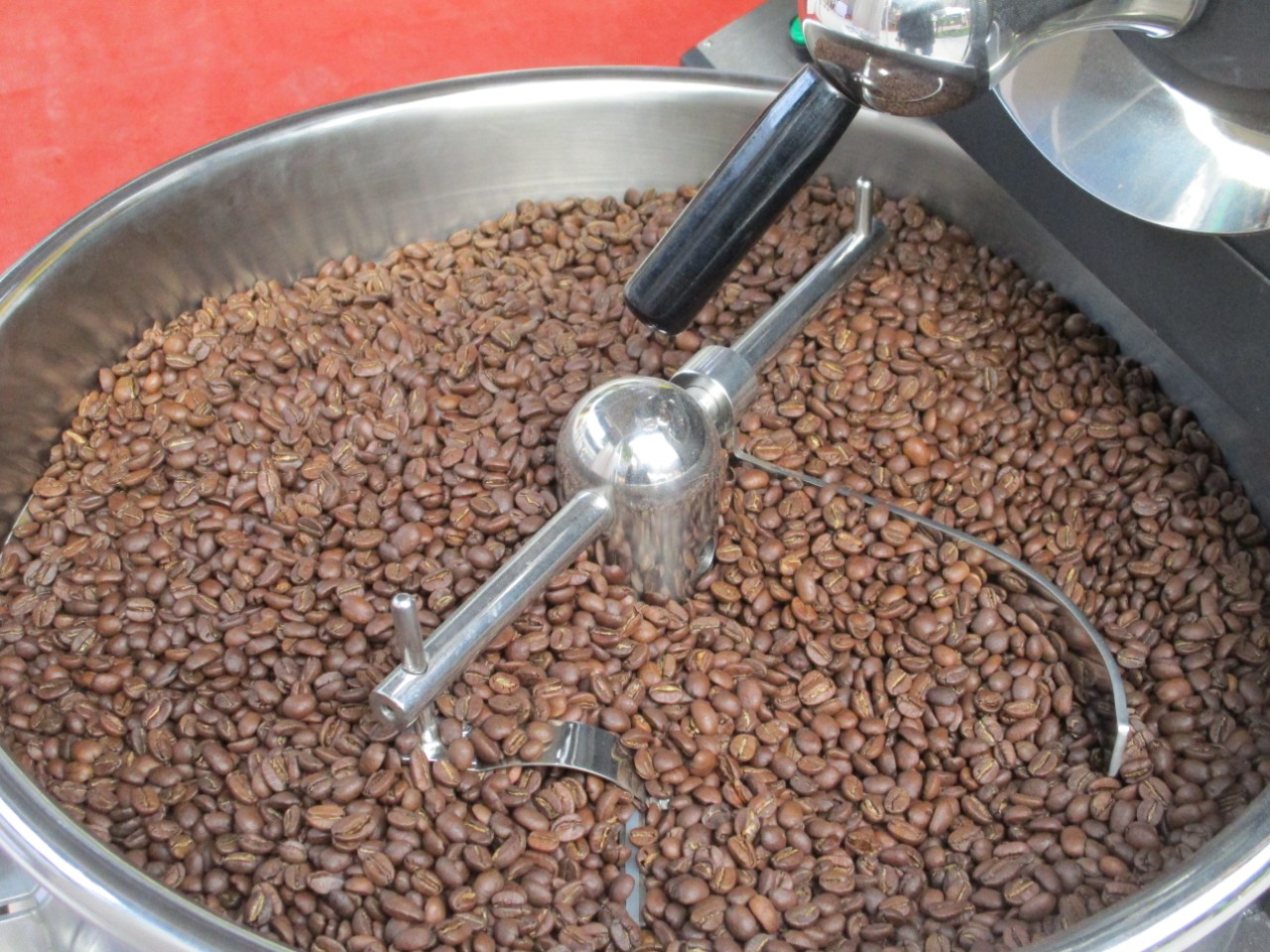 “Vua” xuất khẩu cà phê cũng sắp cạn kho- Ảnh 1.