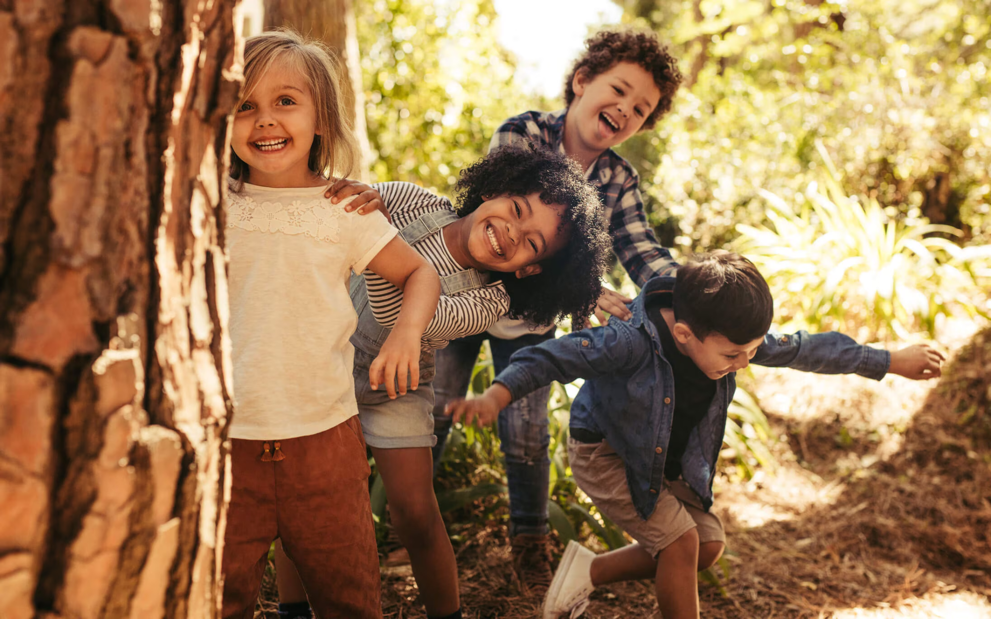 Phỏng vấn 720 người phát hiện ra: Những đứa trẻ lớn lên hạnh phúc thường có 3 đặc điểm, không liên quan gì đến sự giàu có- Ảnh 2.