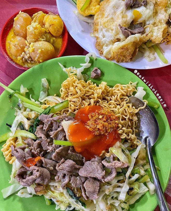 Tranh thủ tối mát rủ nhau đánh chén hết những món vỉa hè độc đáo tại Sài Gòn, tuy phải xếp hàng chờ nhưng ăn vào là thấy xứng đáng- Ảnh 17.