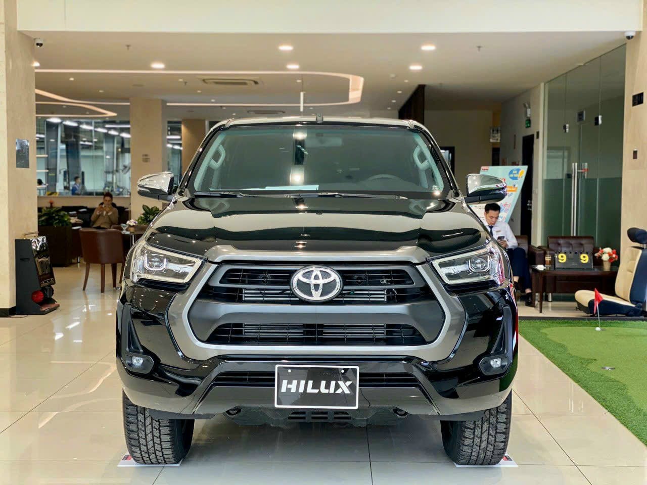 Loạt xe dự kiến ra mắt tháng 5/2024: Hilux trở lại, Corolla Cross và xe hybrid 'chiếm sóng'- Ảnh 6.