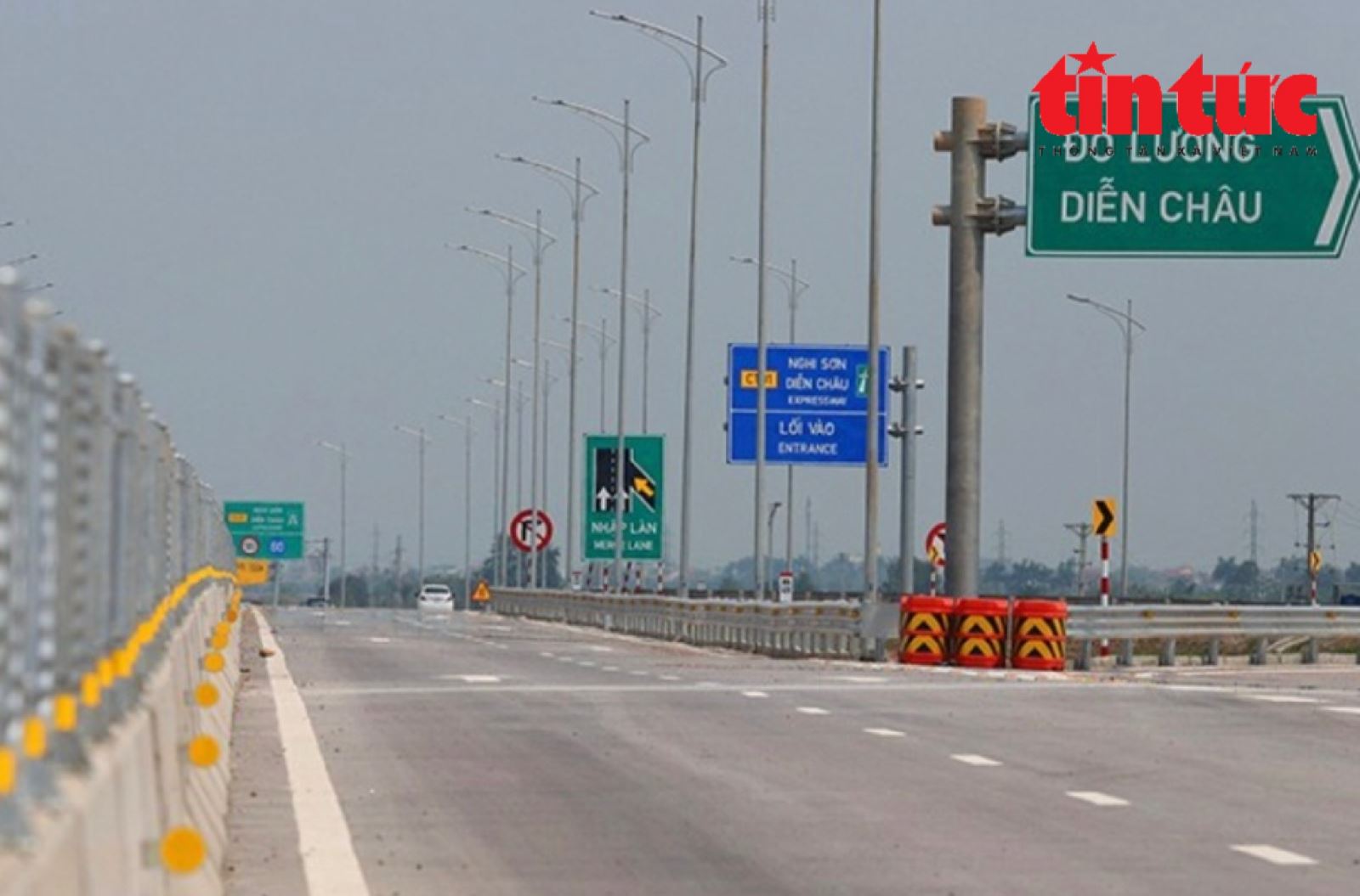 Thông xe toàn tuyến cao tốc Diễn Châu - Bãi Vọt vào ngày 30/6- Ảnh 2.
