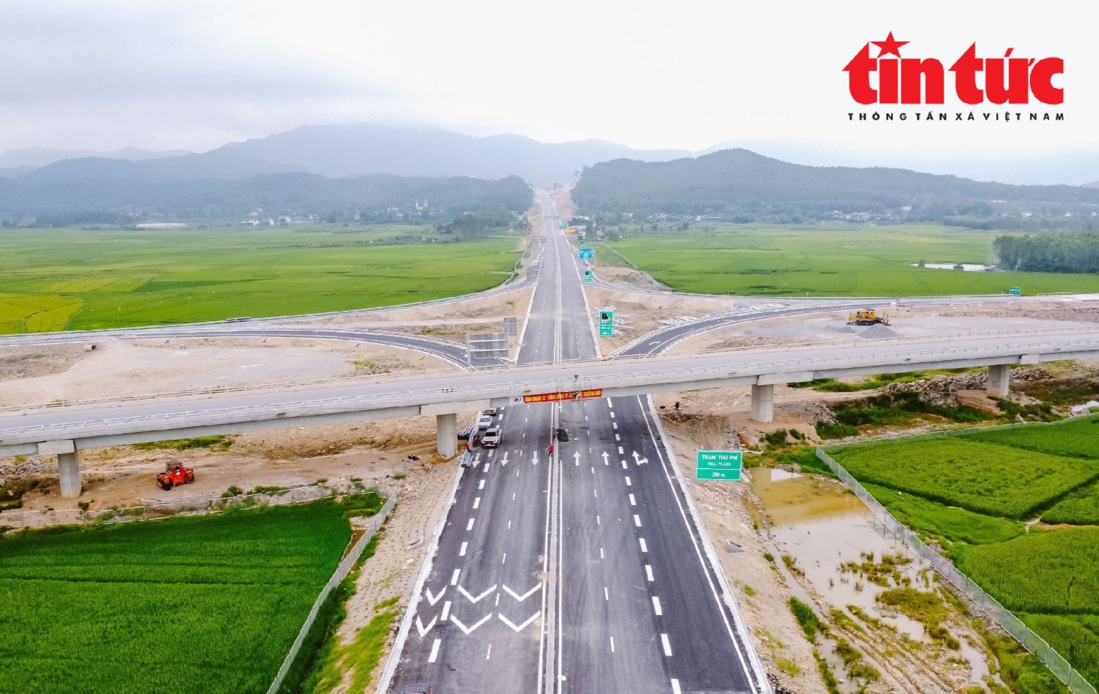 Thông xe toàn tuyến cao tốc Diễn Châu - Bãi Vọt vào ngày 30/6- Ảnh 5.