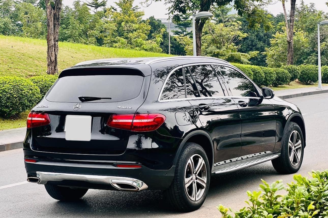 Mua Mercedes GLC của showroom xe cũ 4 tháng chưa sang tên được, nữ chủ xe tuyệt vọng: ‘Thấy dấu hiệu bị lừa, có ô tô mà không dám đi’- Ảnh 3.