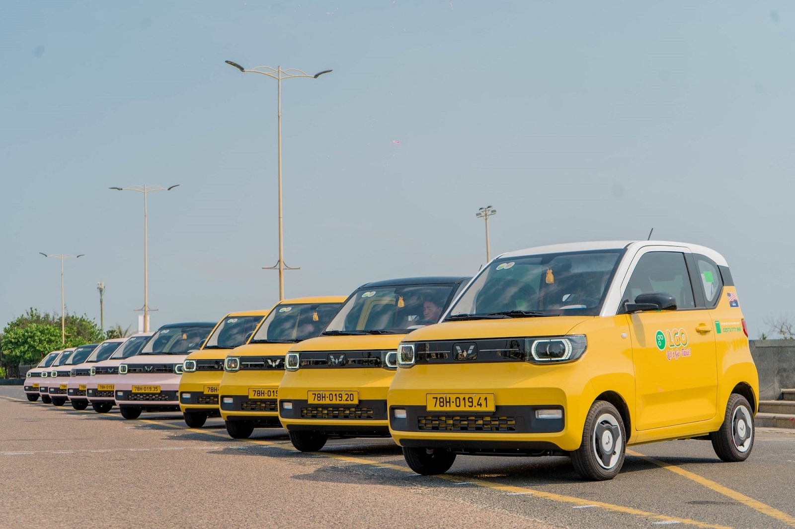 Taxi điện mini đầu tiên tại Việt Nam: Vừa ra mắt đã hút lượt tương tác 