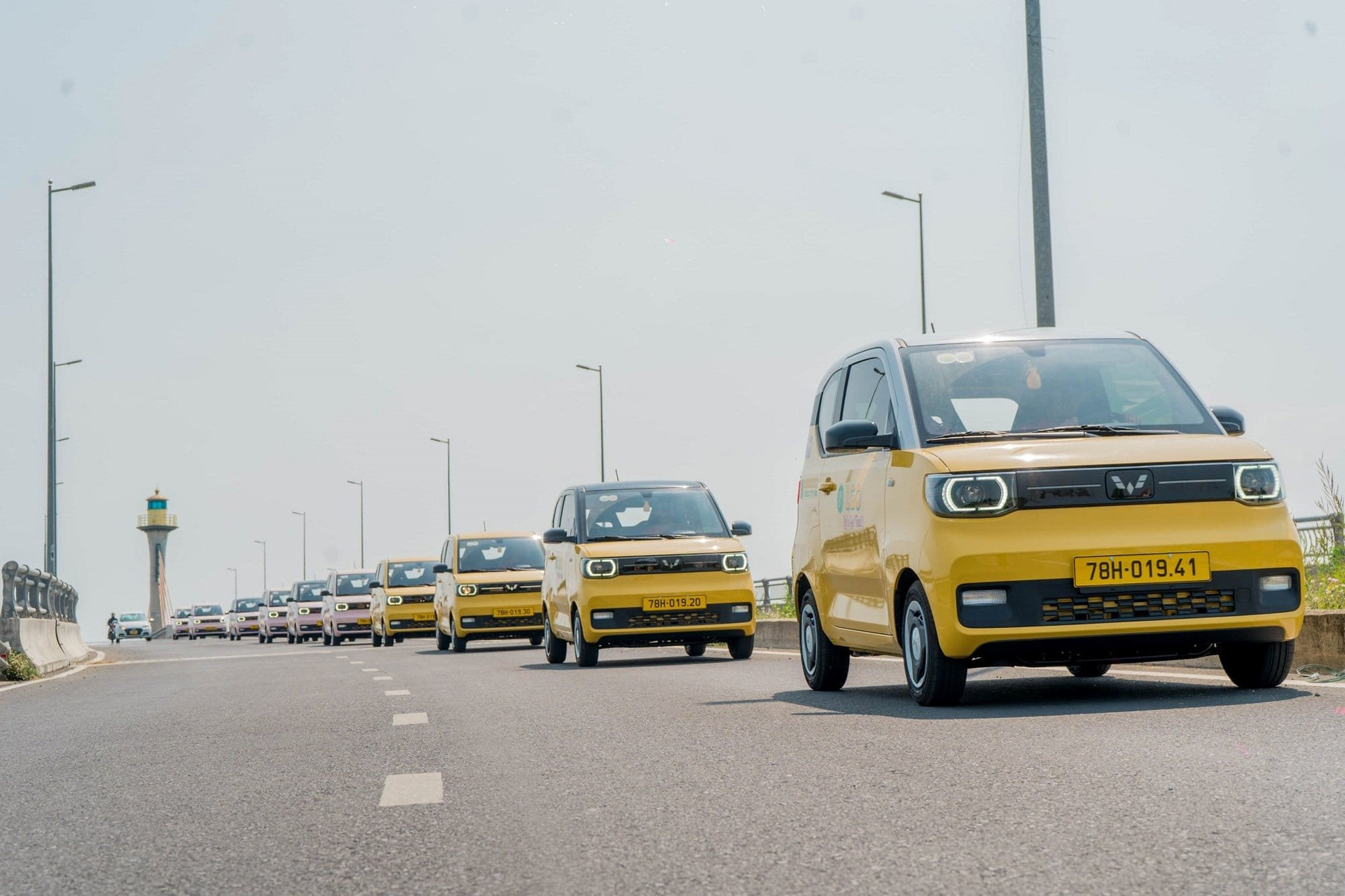 Giá từ 8.000 đồng/km, cước của taxi điện mini đầu tiên trên thị trường Việt đứng ở đâu so với GSM, Grab và taxi truyền thống?- Ảnh 3.