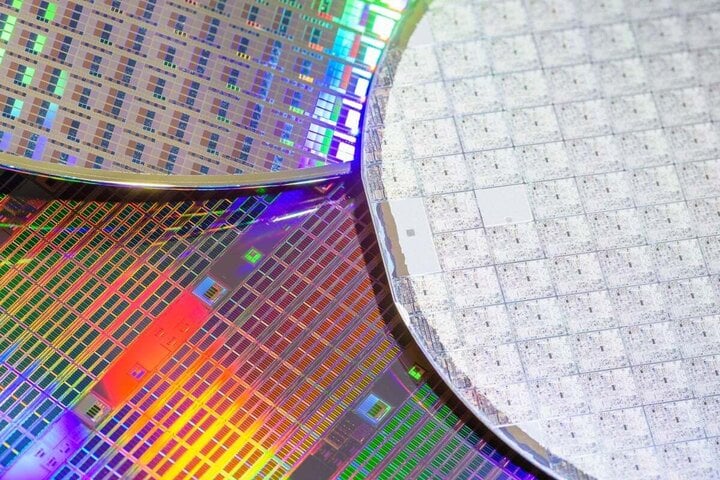 Trung Quốc tìm ra cách sản xuất chip quang tử, không sợ Mỹ trừng phạt- Ảnh 1.