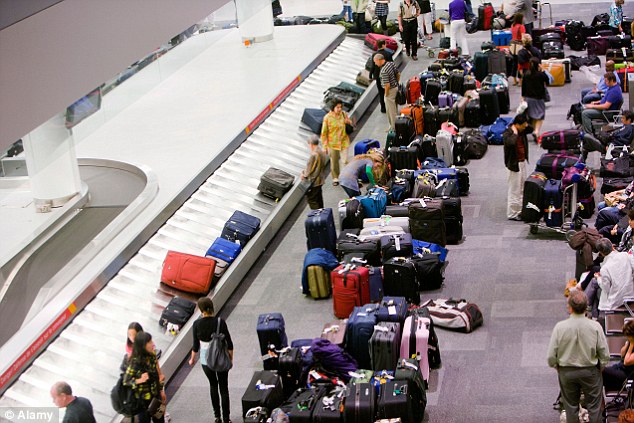 Đẳng cấp sân bay Nhật Bản: Một năm xử lý 10 triệu hành lý, suốt 30 năm chưa từng làm mất bất kỳ hành lý nào nhờ một điều- Ảnh 2.