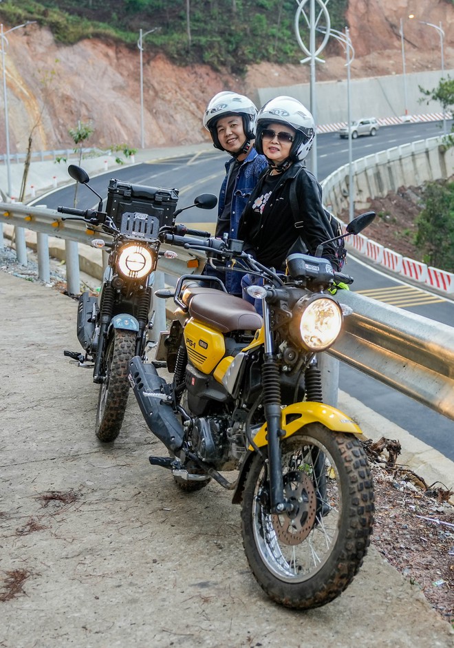 Mẹ U60 cùng con trai đi phượt hàng nghìn cây số bằng xe máy địa hình- Ảnh 4.
