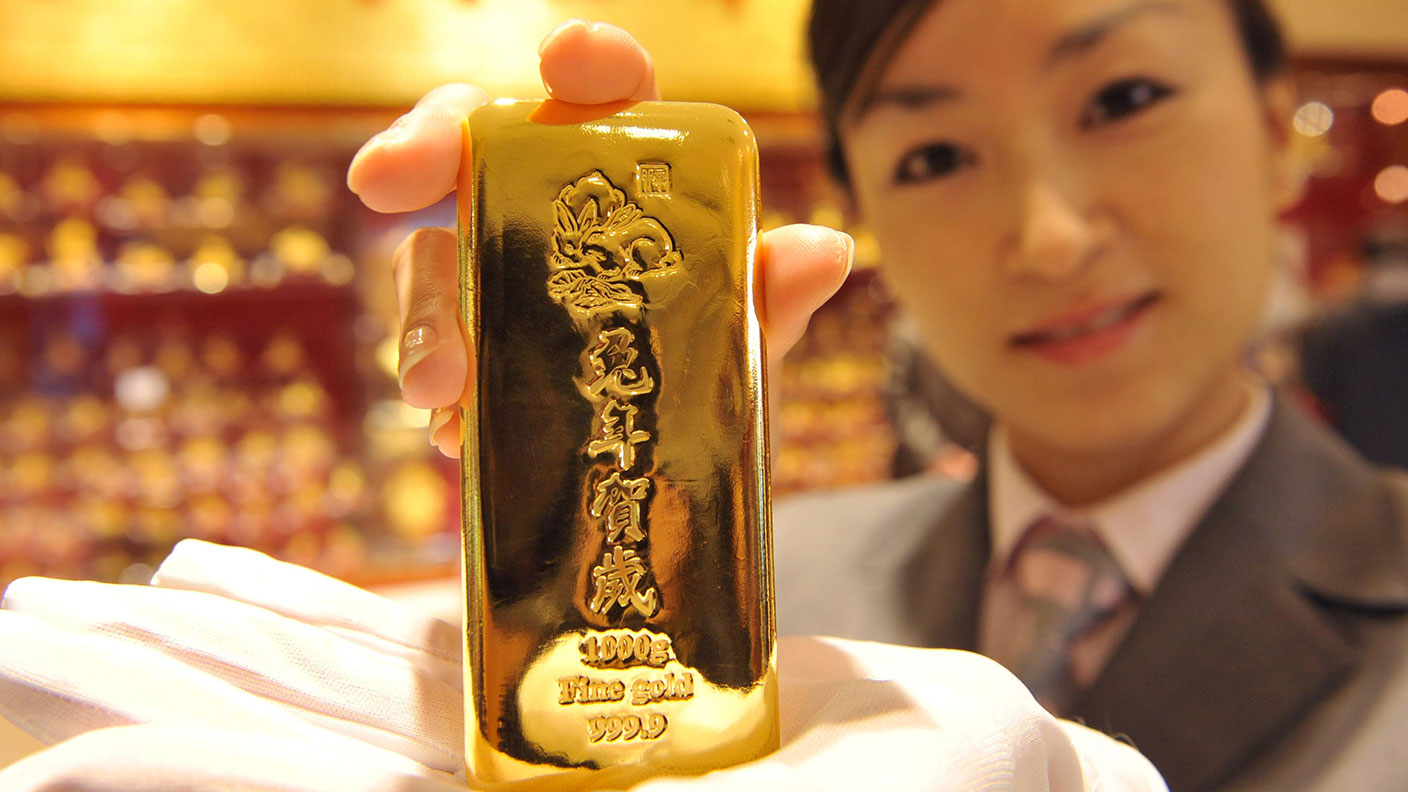 Người Trung Quốc sôi sục mua vét từng mẩu vàng nhỏ, điều gì đã xảy ra với kho vàng khổng lồ của nước này?- Ảnh 2.