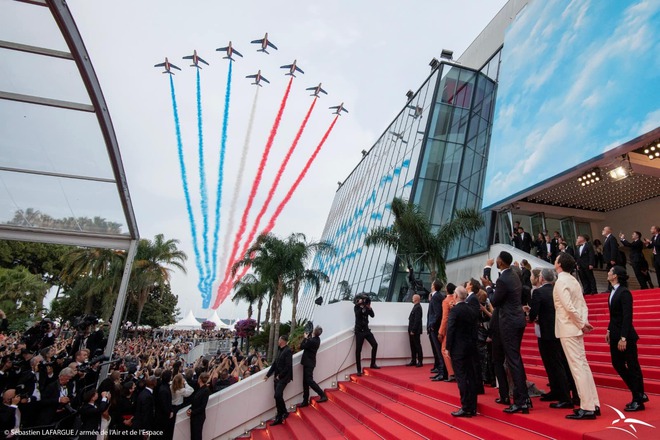 Luật ngầm đối với celeb ở thảm đỏ Cannes- Ảnh 4.