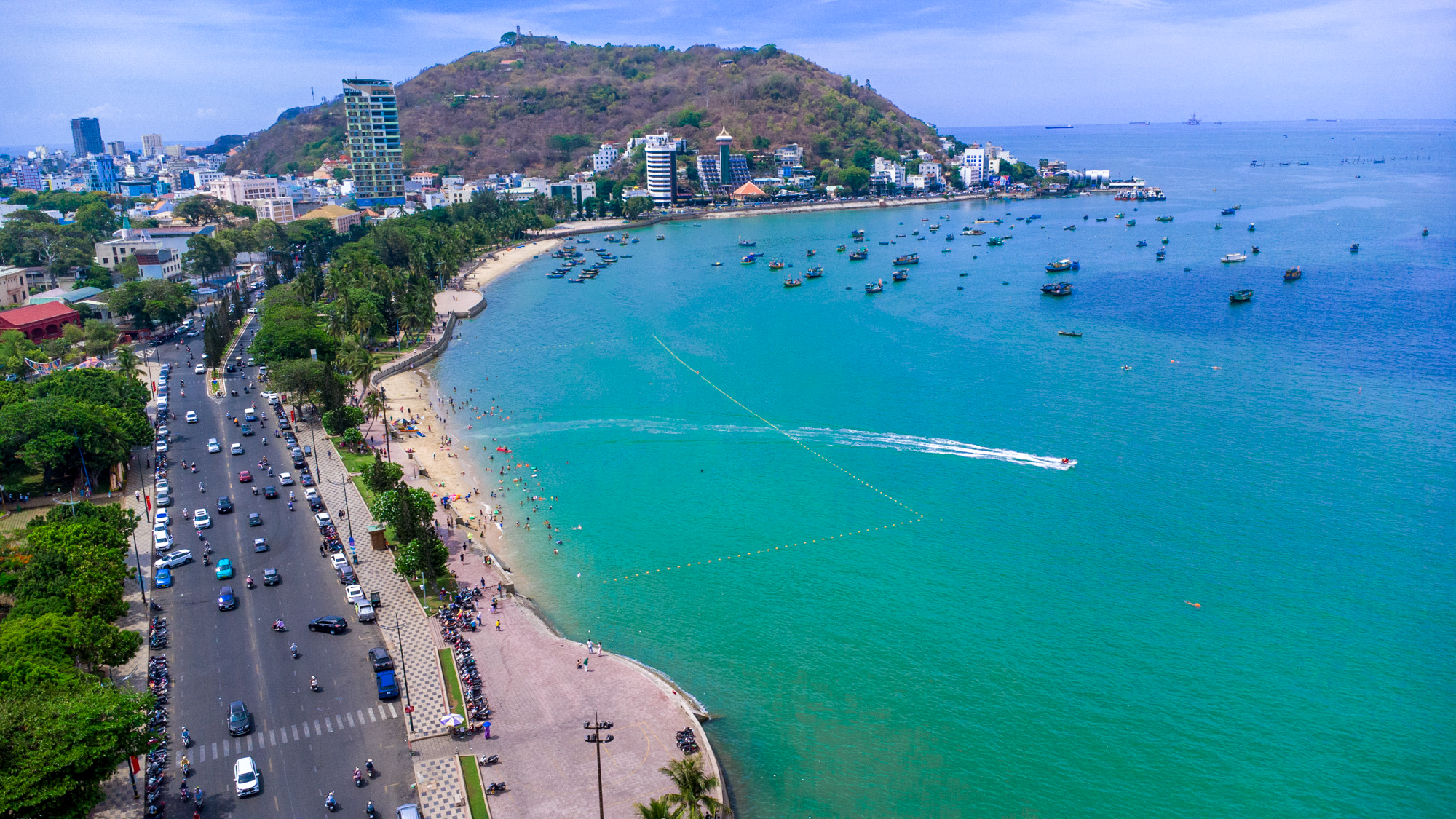 Đô thị loại một duy nhất nằm trên bán đảo, vừa có bờ biển đẹp top 5 Việt Nam, vừa thuộc tỉnh sở hữu hơn 93% trữ lượng dầu khí cả nước- Ảnh 14.