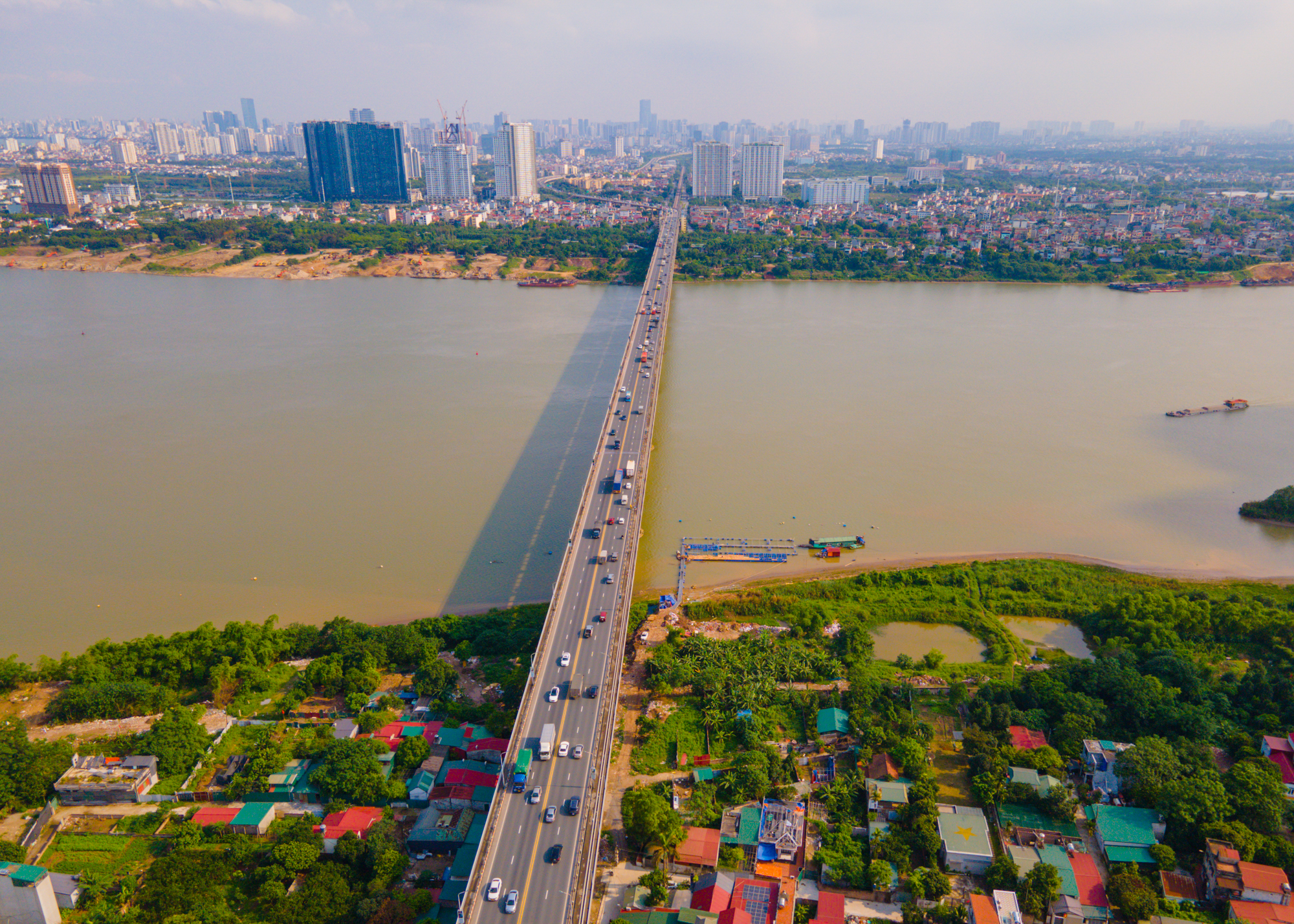 2 phút xem hết những dự án khủng của huyện sắp lên quận tại Hà Nội: 3 cầu vượt sông Hồng, thành phố thông minh 4 tỷ USD, đại dự án 35.000 tỷ của Vinhomes- Ảnh 2.