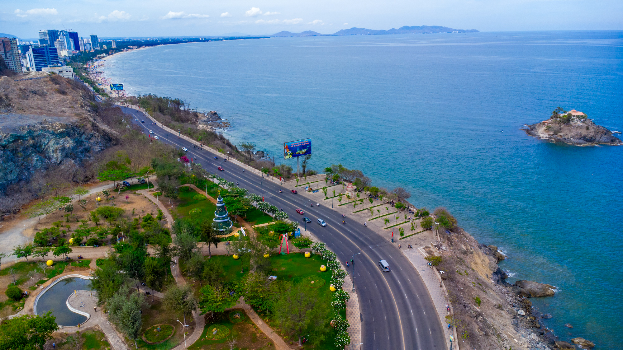 Đô thị loại một duy nhất nằm trên bán đảo, vừa có bờ biển đẹp top 5 Việt Nam, vừa thuộc tỉnh sở hữu hơn 93% trữ lượng dầu khí cả nước- Ảnh 4.