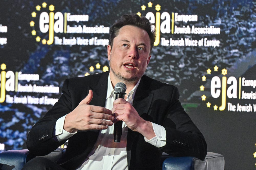 Elon Musk đang trên đường tìm kiếm ứng viên thứ hai cho con chip 