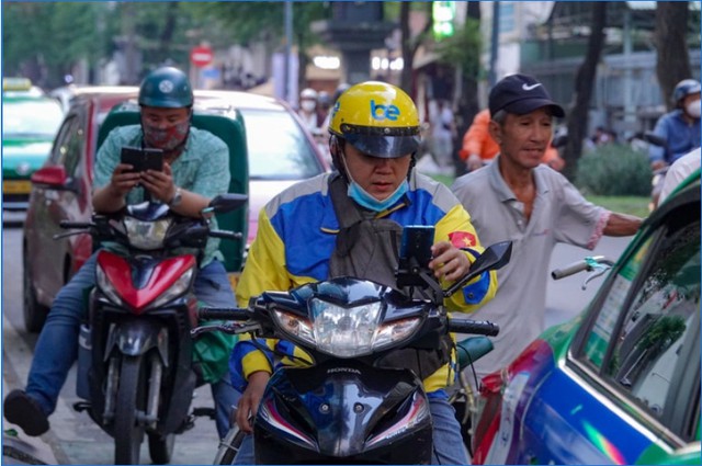 “Cày” xuyên lễ, thu nhập tài xế xe ôm công nghệ vẫn hết sức bèo bọt- Ảnh 2.