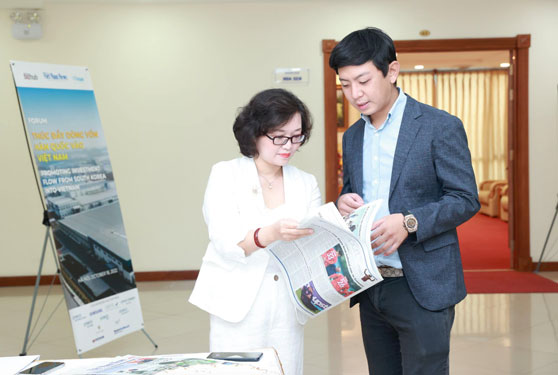 Yoon Kyu Hee trong một sự kiện kết nối kinh doanh Việt Nam - Hàn Quốc