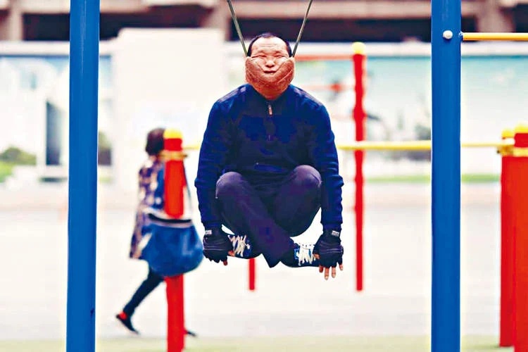 Trung Quốc: Một người đàn ông tử vong vì tập bài thể dục đã được cảnh báo nguy hiểm- Ảnh 1.