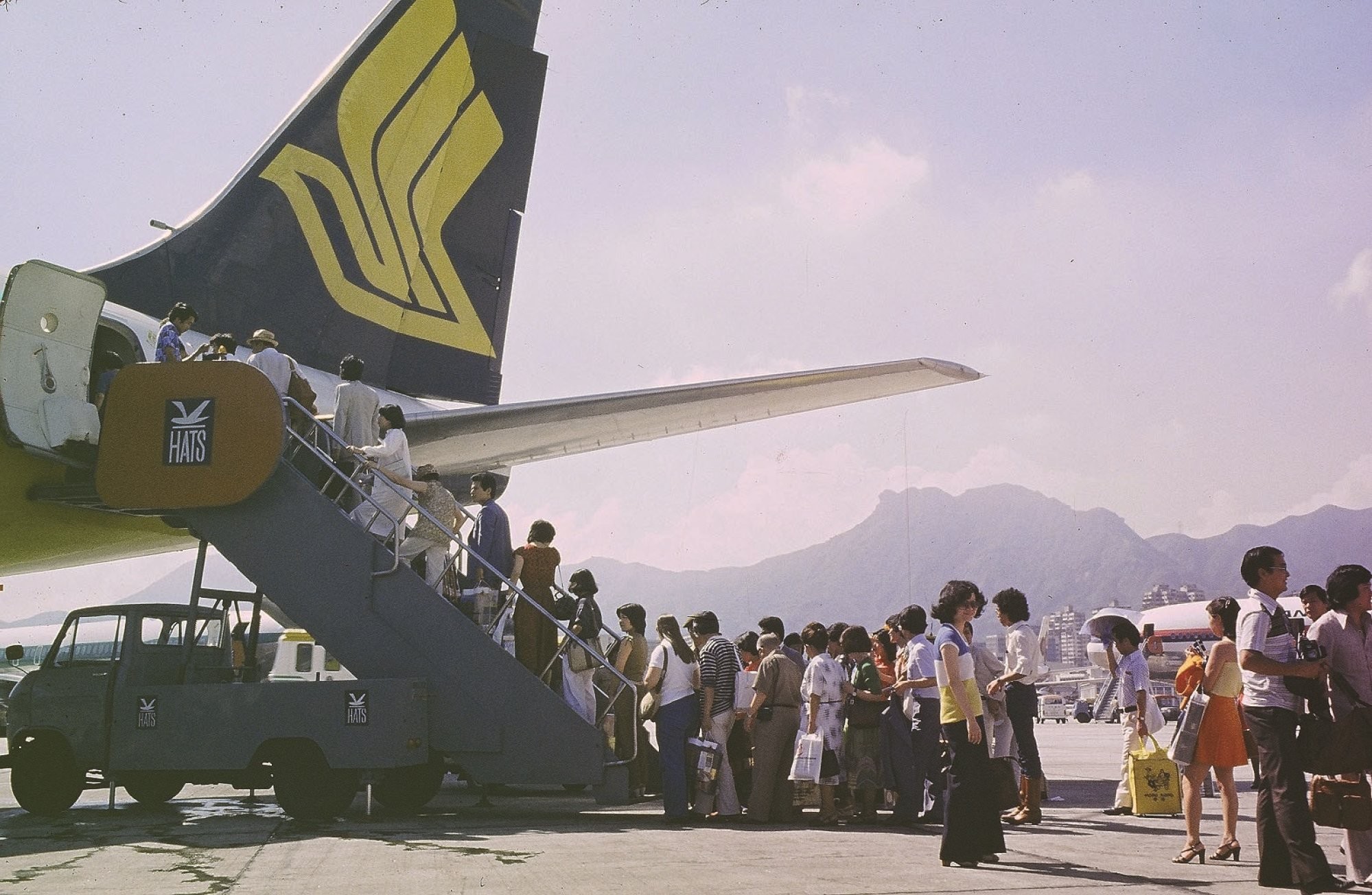 Bài học Singapore Airlines: Cuộc khủng hoảng hãng hàng không quốc doanh thưởng 8 tháng lương cho nhân viên và lời tuyên bố ‘Không có lợi nhuận thì dẹp đi’ từ Cố thủ tướng Lý Quang Diệu- Ảnh 3.