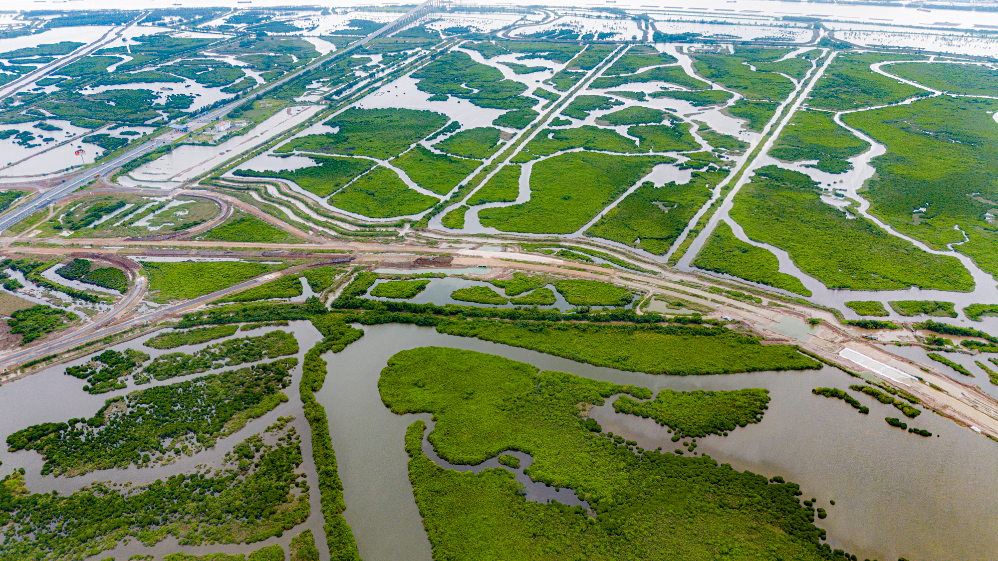 Toàn cảnh nút giao khủng nhất Quảng Ninh, rộng gấp 5 lần sân Mỹ Đình, chiều dài đường nhánh hơn 8 km- Ảnh 8.