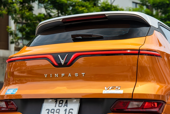 ‘Nữ lái mới’ mua VinFast VF 5 Plus rồi ‘nghiện’ phượt: 8 tháng chạy 17.000km, có ngày chạy Huế - Hà Nội hơn 600km không mệt- Ảnh 9.