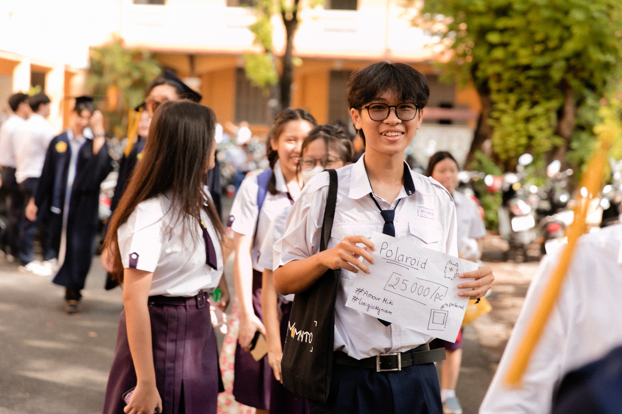 Bế giảng tại ngôi trường 111 năm tuổi, lâu đời bậc nhất Việt Nam: Lễ phục tốt nghiệp không thể ý nghĩa hơn!- Ảnh 1.