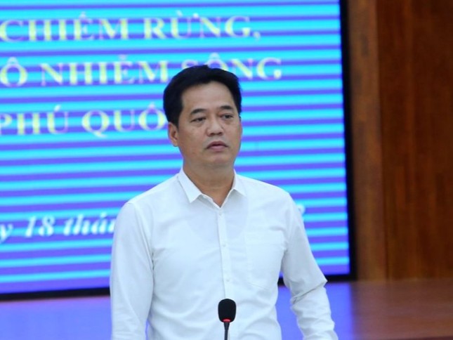 Bí thư Thành ủy Phú Quốc thông tin việc tạm dừng cho lãnh đạo đi nước ngoài- Ảnh 1.