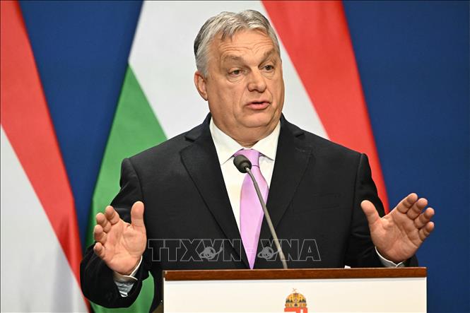 Thủ tướng Hungary: NATO đang chuẩn bị cho cuộc chiến với Nga- Ảnh 1.