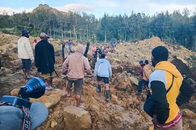 Lở đất nghiêm trọng làm hàng trăm người thiệt mạng tại Papua New Guinea- Ảnh 1.