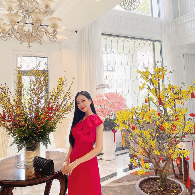 Mỹ nhân sinh năm 2000 có làn da đẹp nhất Hoa hậu Việt Nam 2020: Hiện tại sống xa hoa với doanh nhân bí ẩn- Ảnh 5.