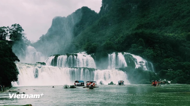 Chiêm ngưỡng 21 thác nước đẹp nhất thế giới: Việt Nam có tên, là thác nắm kỷ lục Đông Nam Á- Ảnh 1.