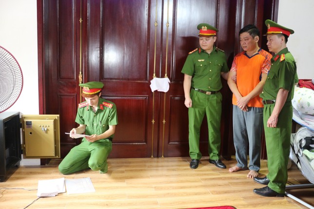 Những sai phạm khiến Chủ tịch thị xã Cửa Lò cùng 3 cán bộ bị bắt tạm giam- Ảnh 4.