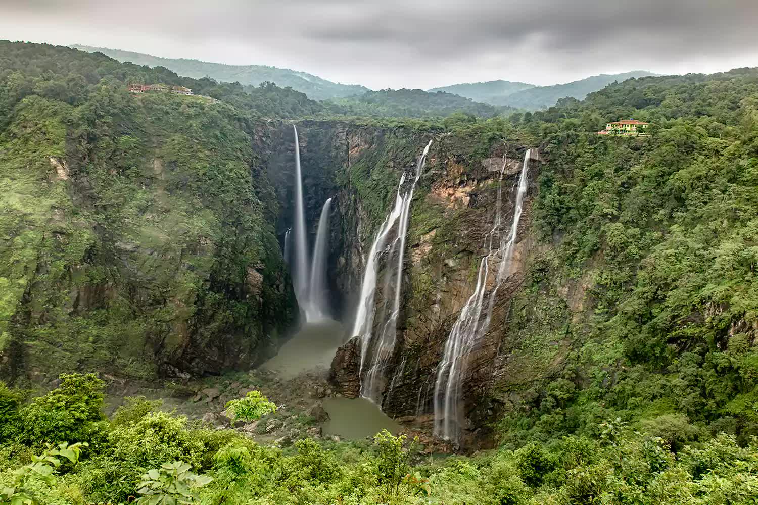 Chiêm ngưỡng 21 thác nước đẹp nhất thế giới: Việt Nam có tên, là thác nắm kỷ lục Đông Nam Á- Ảnh 13.