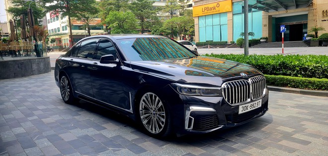 Chào BMW 750Li giá hơn 800 triệu, người bán khẳng định: ‘Tiền làm xe đắt hơn tiền xe, tiết kiệm xăng hơn Camry’- Ảnh 2.