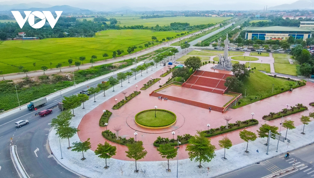 Diện mạo Đông Triều - đô thị trên đường trở thành thành phố thứ 5 của Quảng Ninh- Ảnh 2.