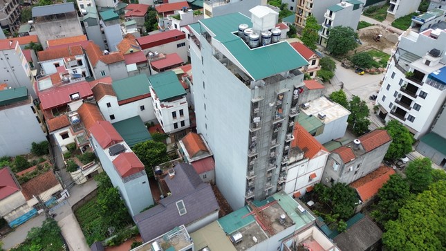 Hà Nội: Chung cư mini cao 12 tầng ở Hoài Đức vi phạm trật tự xây dựng- Ảnh 2.