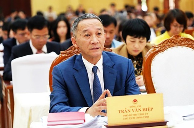 Phê chuẩn bãi nhiệm Chủ tịch UBND tỉnh Lâm Đồng với ông Trần Văn Hiệp- Ảnh 1.