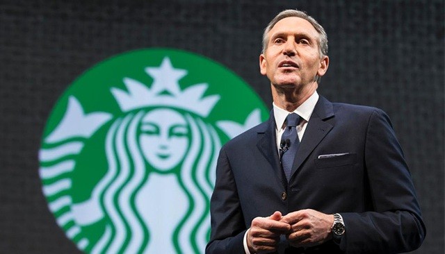 Bi hài Starbucks: Giảm doanh số lần đầu tiên kể từ năm 2020, thương hiệu cà phê 100.000 đồng đổ lỗi tại... 'quá đông nên khách bỏ về' còn CEO thì bị người tiền nhiệm ‘đưa vào thế bí’- Ảnh 3.
