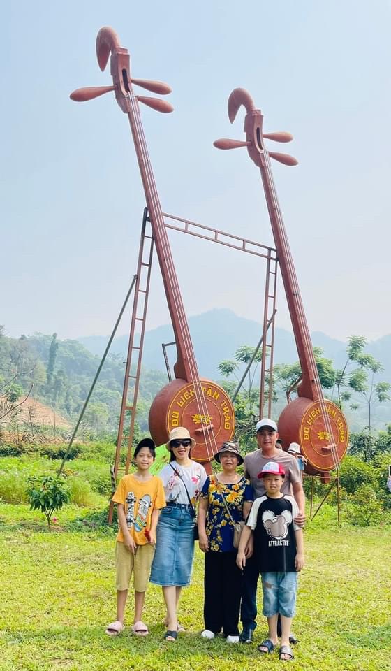Gần 154.000 lượt khách du lịch đến Tuyên Quang nghỉ lễ- Ảnh 1.