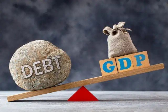 Nợ toàn cầu đạt mức cao kỷ lục, trung bình mỗi người gánh khoản nợ gần 1 tỷ VND: Nhóm nước nào đang nợ nhiều nhất?- Ảnh 1.