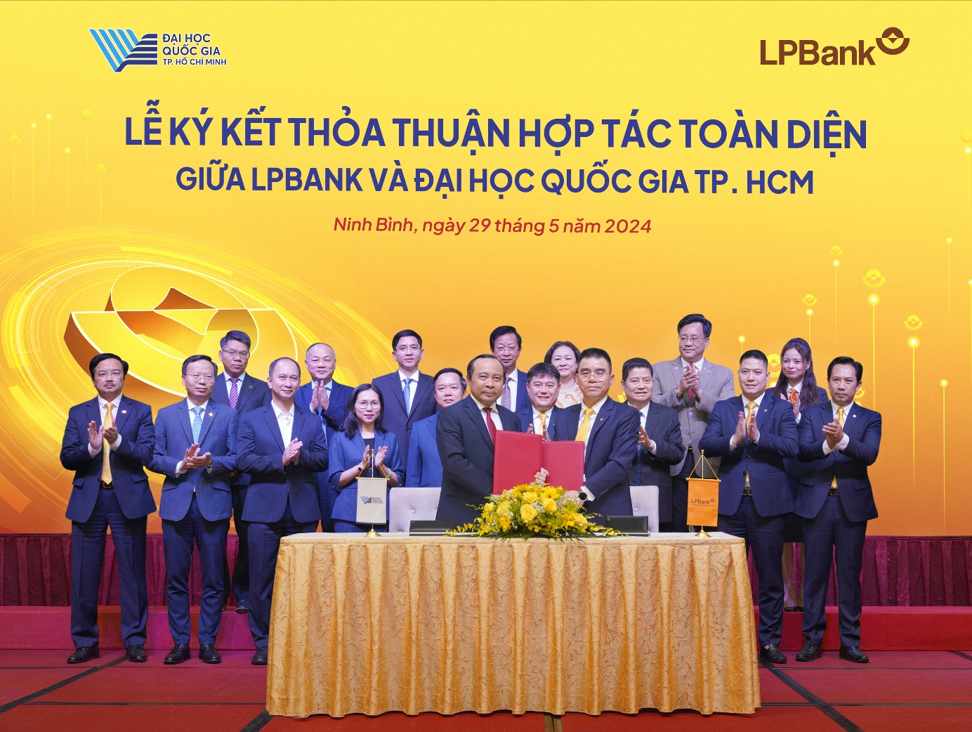 LPBank hợp tác toàn diện với Đại học Quốc gia Thành phố Hồ Chí Minh- Ảnh 1.