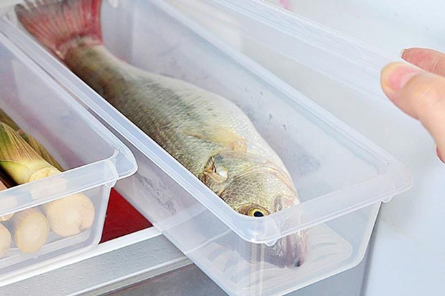 Mua cá về không muốn cất tủ lạnh hãy cho 1 gia vị: Nhà nào cũng có, cả ngày cá cũng không tanh, không ươn- Ảnh 3.