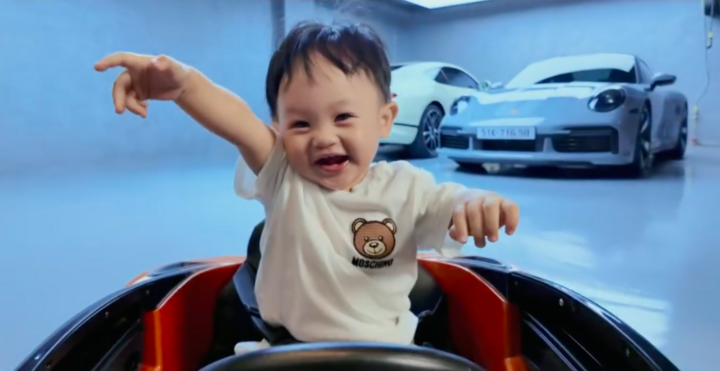 Con trai Cường Đô La mừng sinh nhật với dàn siêu xe cả chục tỷ đồng- Ảnh 2.