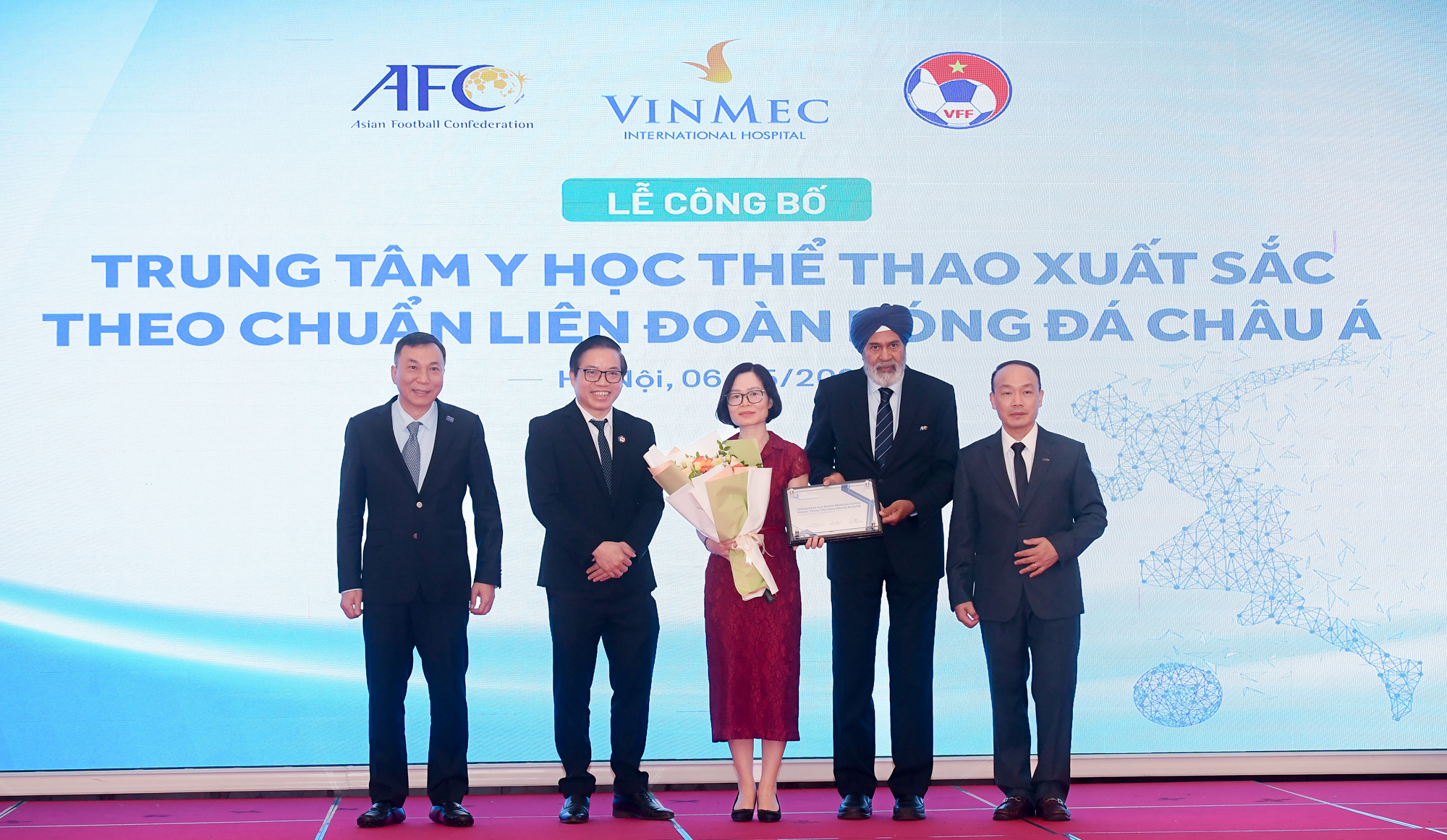 Có gì ở trung tâm y học thể thao từng điều trị cho loạt cầu thủ nổi tiếng: Mỗi cái camera cũng 700 triệu đồng, bằng mấy năm tiền lương, cái thảm dậm nhảy đắt như xe Mercedes- Ảnh 1.