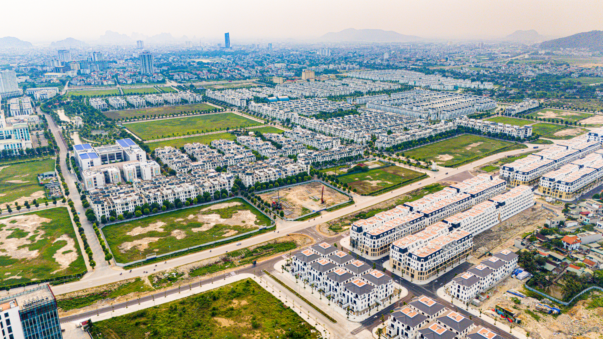 Toàn cảnh đại lộ 4.000 tỷ nối thành phố Thanh Hoá với trung tâm du lịch biển Sầm Sơn, hàng loạt dự án lớn của Vinhomes, Sun Group, Taseco Land, Sunshine… hưởng lợi- Ảnh 5.