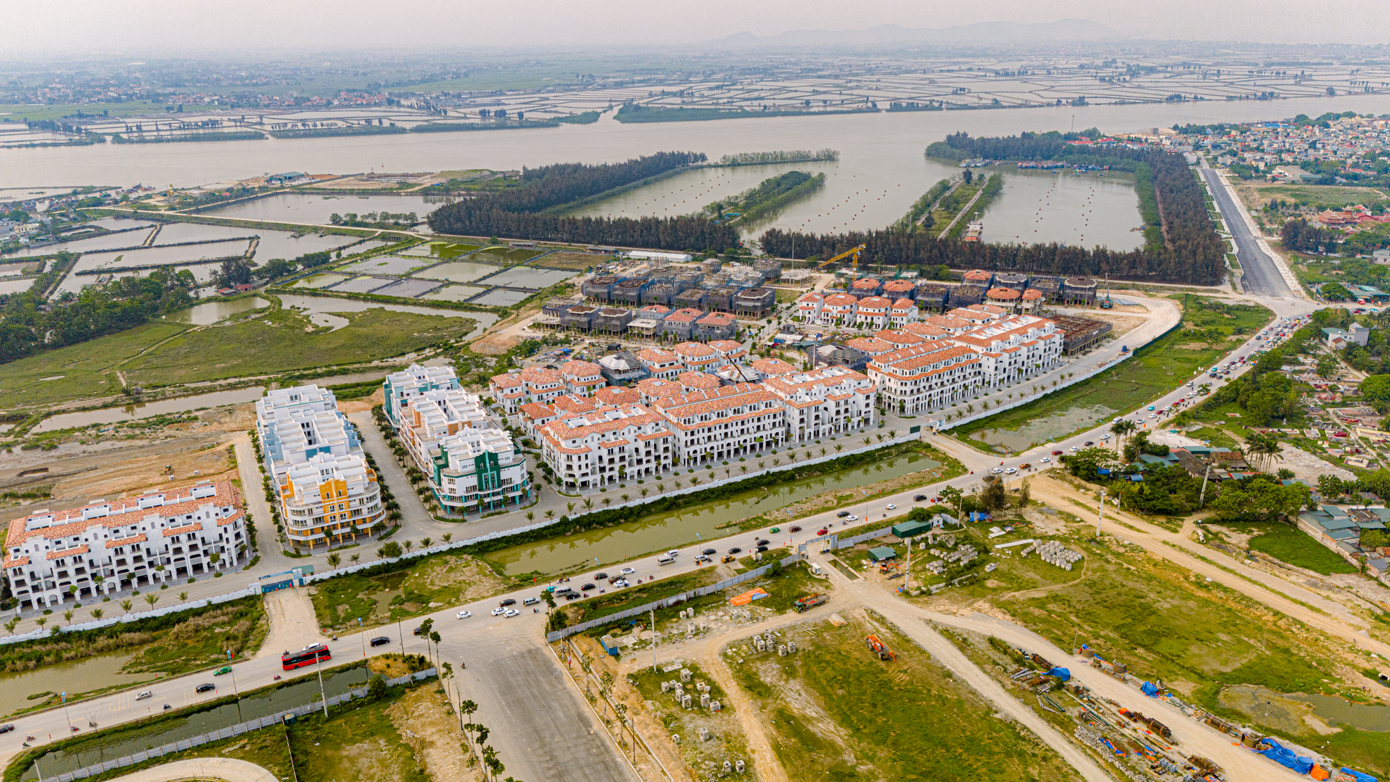 Toàn cảnh đại lộ 4.000 tỷ nối thành phố Thanh Hoá với trung tâm du lịch biển Sầm Sơn, hàng loạt dự án lớn của Vinhomes, Sun Group, Taseco Land… hưởng lợi- Ảnh 9.